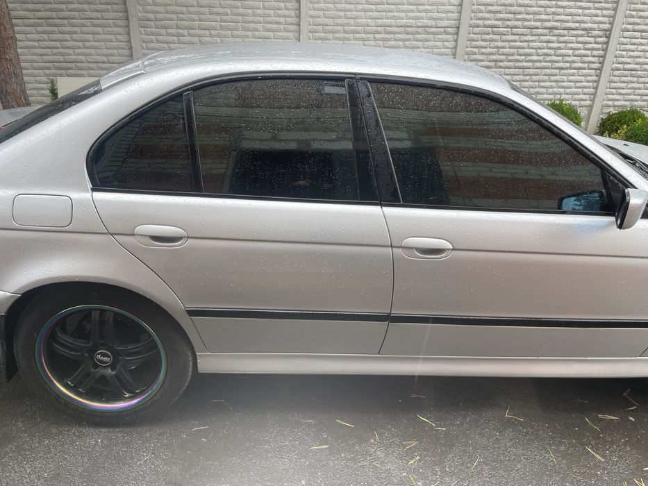 Продам BMW e39 .