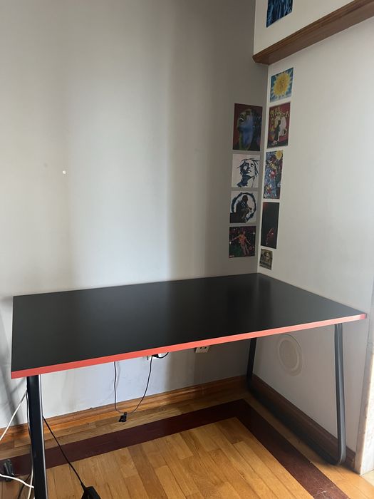 Mesa Gamer Ikea ( na embalagem fechadas)