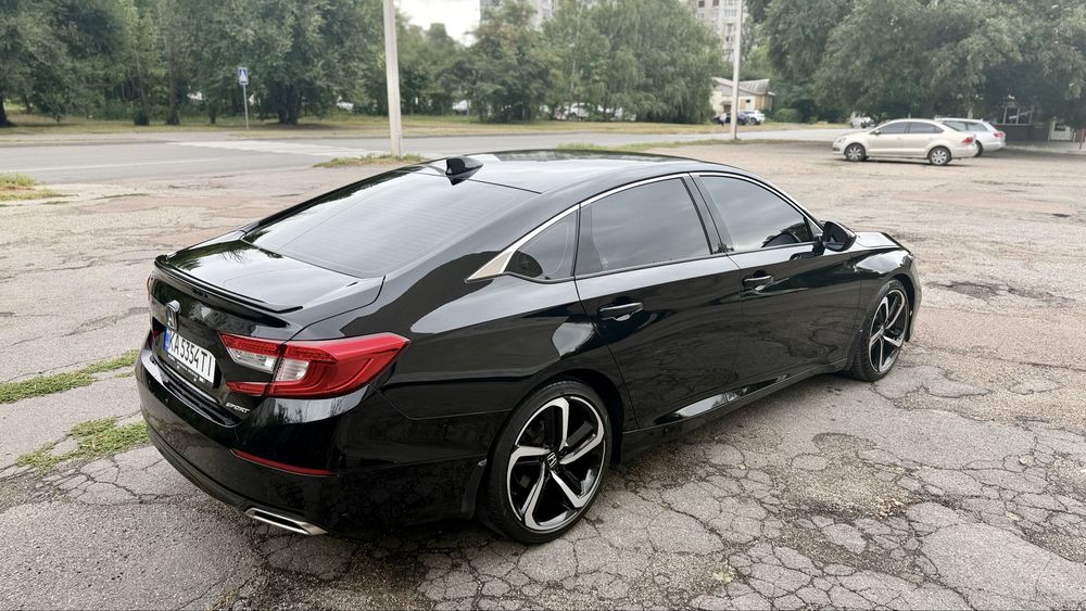 Honda Accord 10