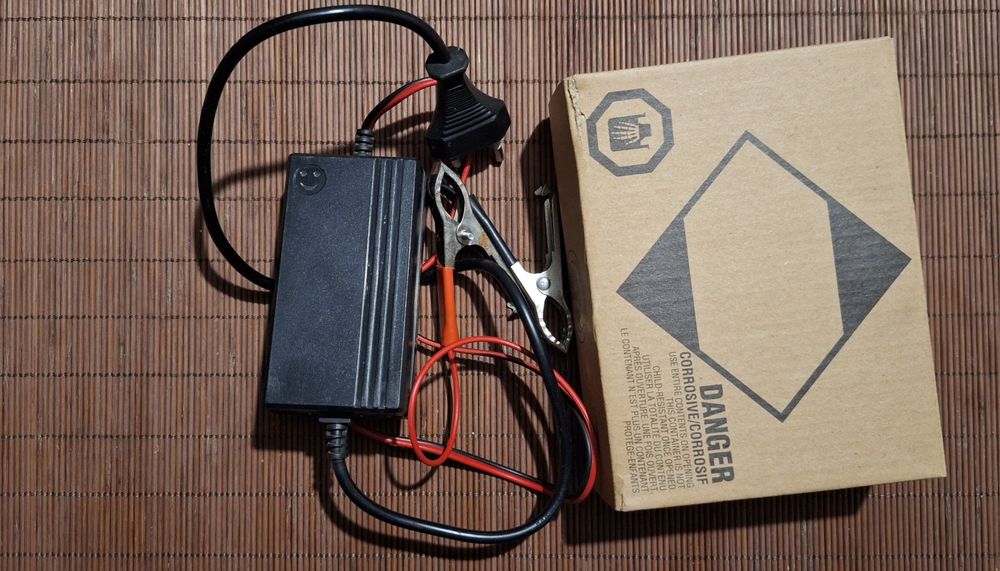 Ładowarka do akumulatorów 12v