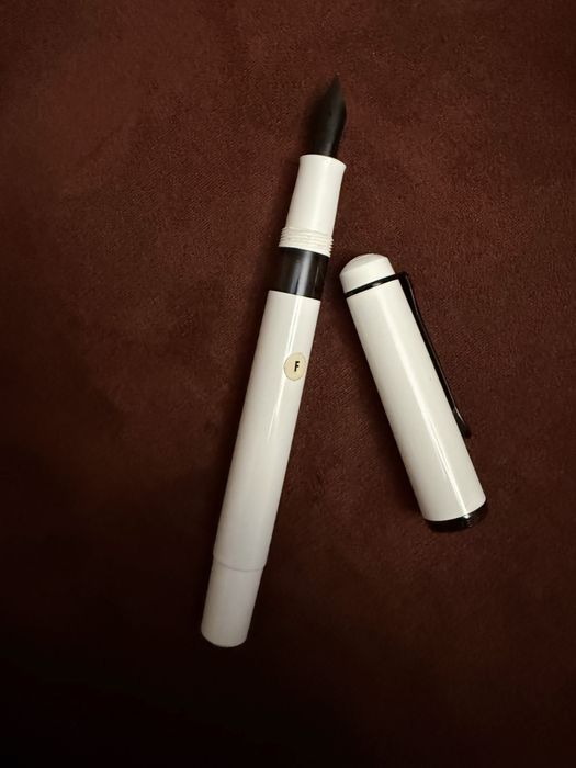 Pelikan M 100 tradition