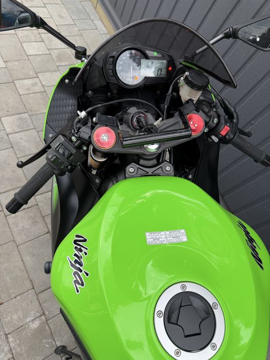 kawasaki zx4r - купити мототехніку - Ціна на OLX.ua