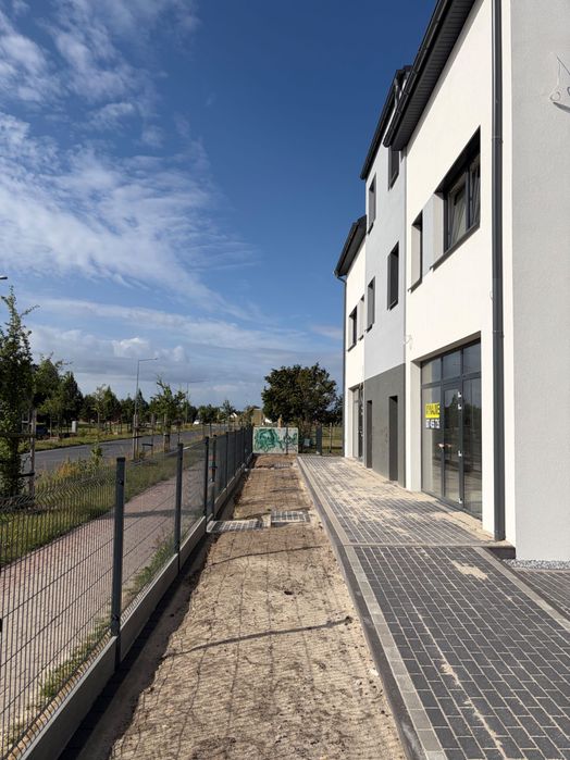 Wynajmę lokal usługowy centrum Jelcz-Laskowice