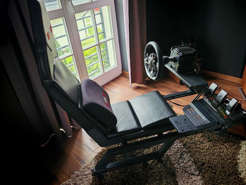 Sim rig racing Next Level Racing F-GT, Fanatec DD pro, CSL, buttkicker ...