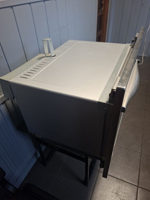 Kuchenka elektryczna mikrofalowa piekarnik