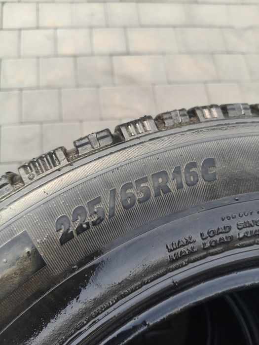 Продам зимові шини Michelin 225/65 r16c