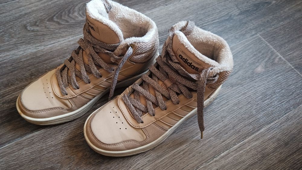 Фірмові Adidas 36 розмір. Адідас