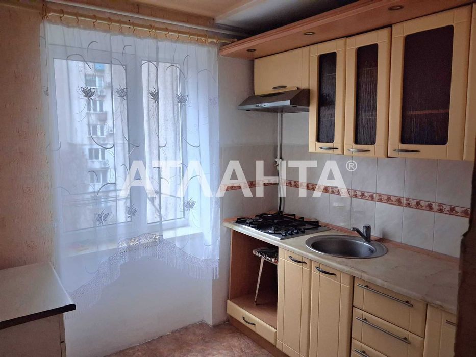 Уютная комната 16 м. в коммуне  Кухня и с/у на двоих