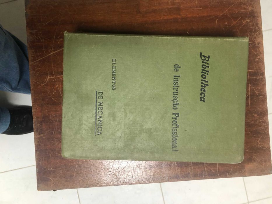 Colecção Bibliotheca de Instrução Profissional (4 volumes)