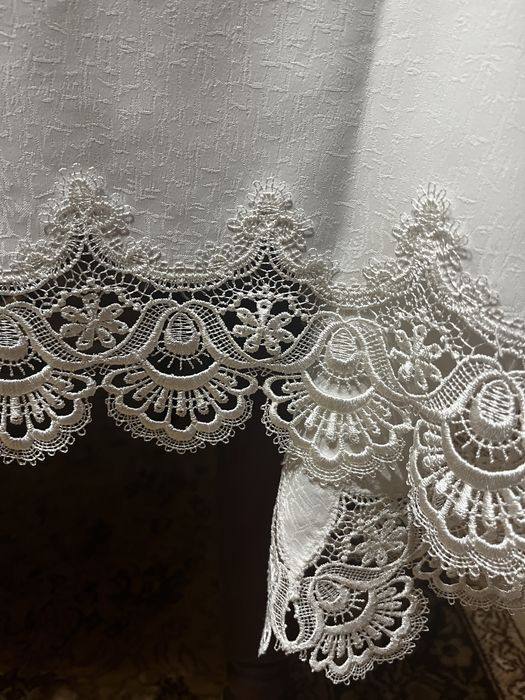 Obrus z gipiury biały