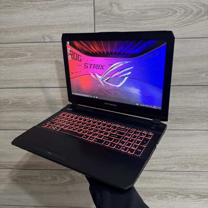 Ігровий ноутбук i7 7700, Gtx 1070 8Gb, 16Gb