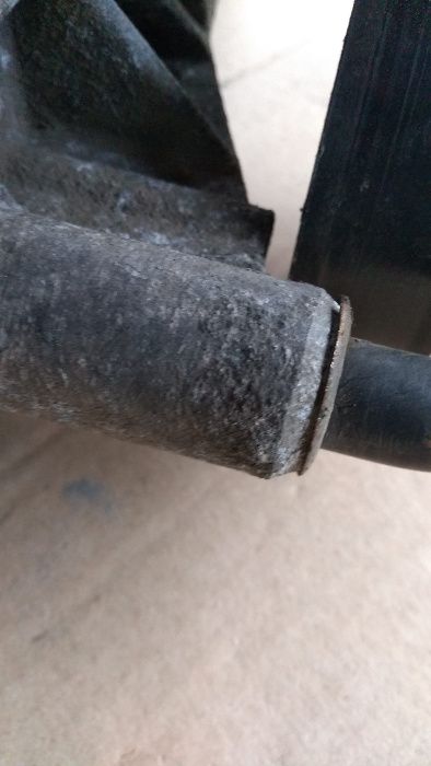 Sharan alhambra 2.0 8V 1.9 TDI łapa napinacza alternatora - oryginalna