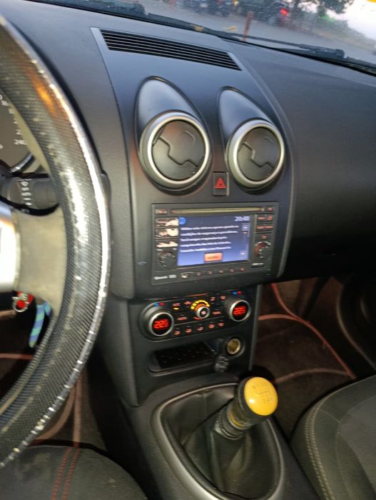 Nissan Quasquai+2