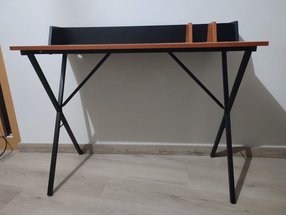 Secretária 100x50x84 cm