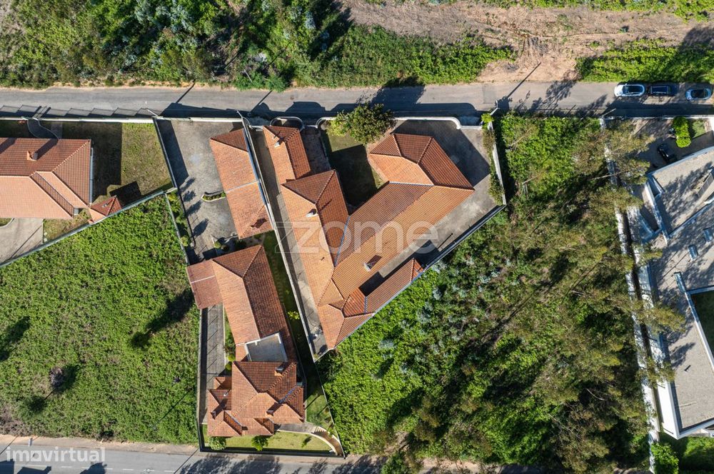 Moradia Individual Térrea T4 Em Oliveira De Azeméis