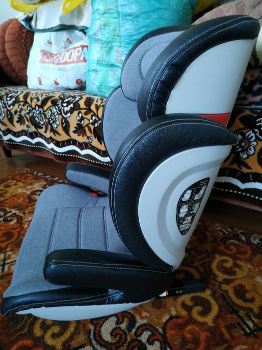 Автокрісло дитяче