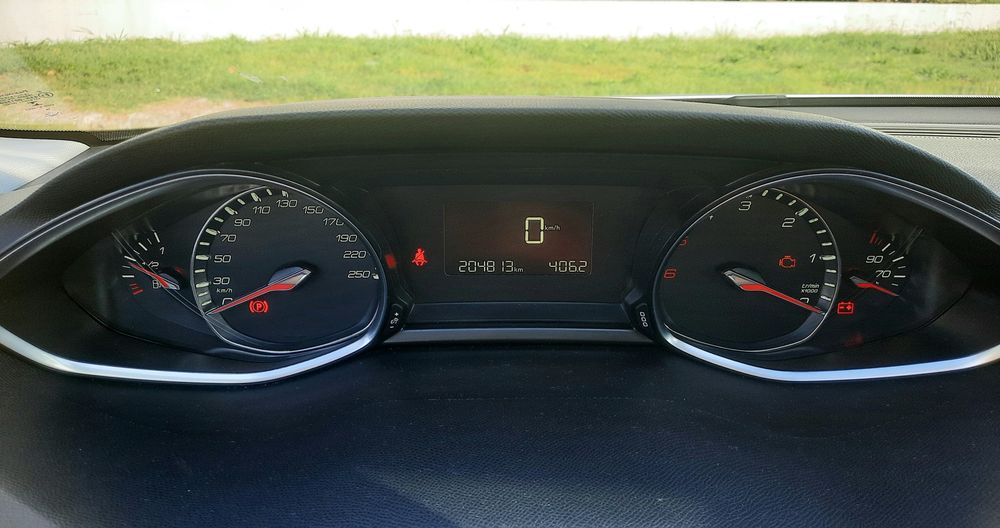 Peugeot 308 SW Allure 1.6 HDi  120 cv / 2016 /  Tejadilho Panorâmico e em ótimo estado