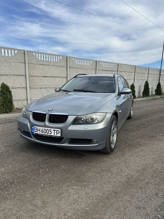 Продам BMW E91 320i