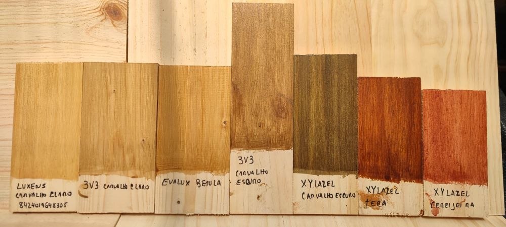 Móvel TV - Madeira Maciça - Novo