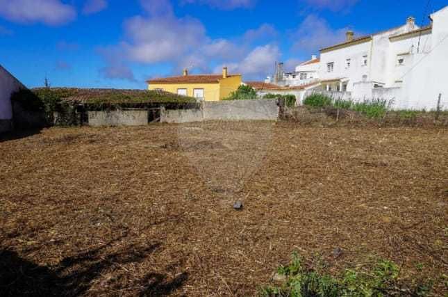 Terreno Urbano para Construção de Moradia