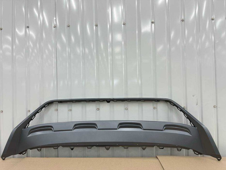 Сіра накладка бампера VW Tiguan 2 Покоління 2018-2021 року