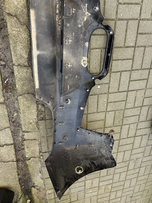 Ferrari 458 Italia zderzak tył czarny OE 0726 PDC