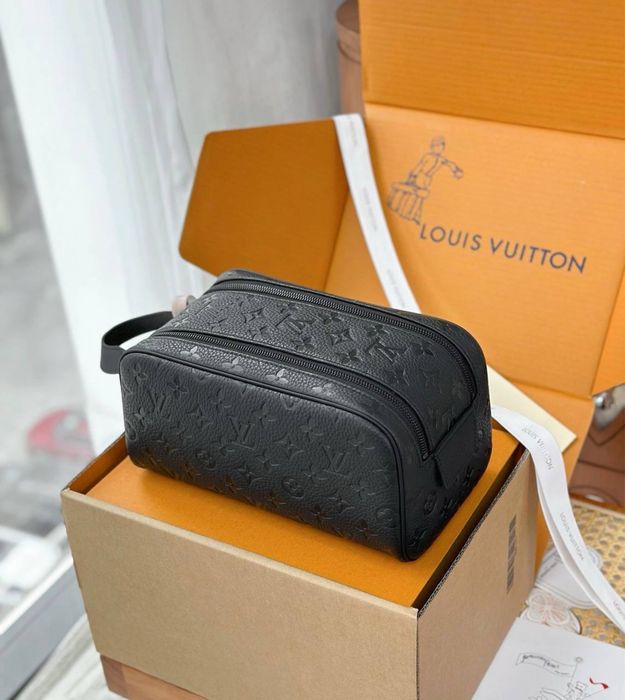 Косметичка Louis Vuitton мужская косметичка шкіряна повний комплект бутика премиум сегмент якість люкс