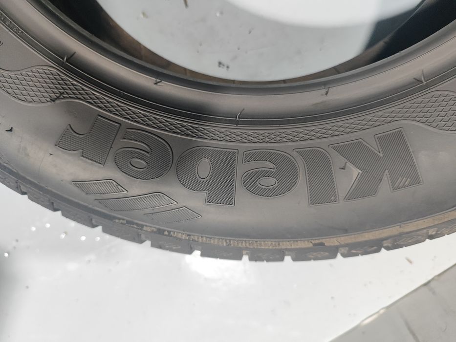 2 pneus semi novos 195-65R15 kleber - Oferta dos Portes