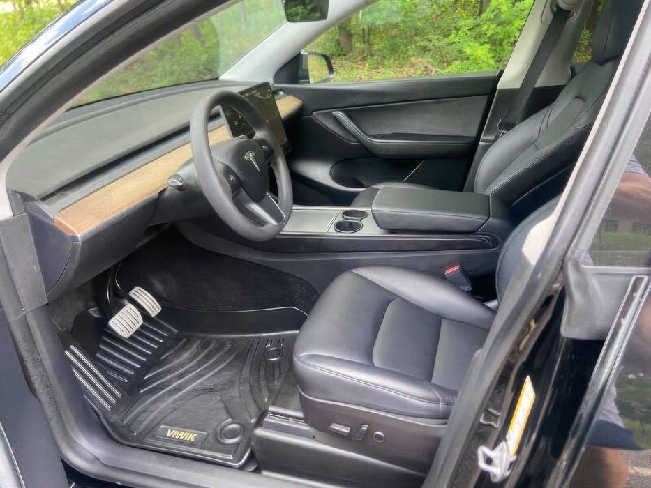 Tesla Model Y Performance      2022