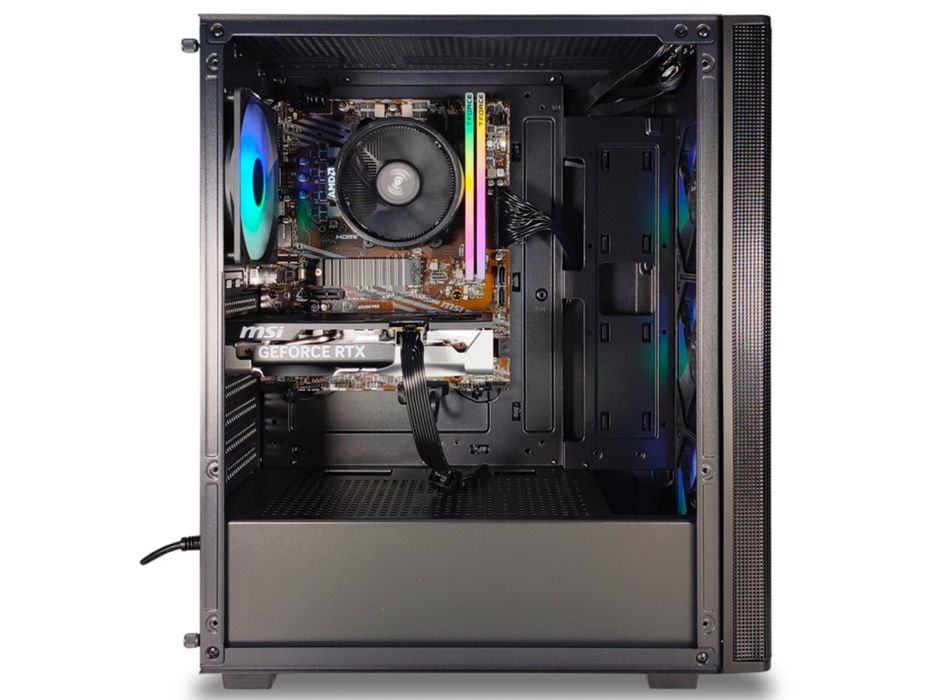 Desktop Gaming NEBULA (AMD Ryzen 5 5600 - NVIDIA GeForce RTX 5060 - RAM: 32 GB - 1 TB SSD) (2,5 anos garantia)