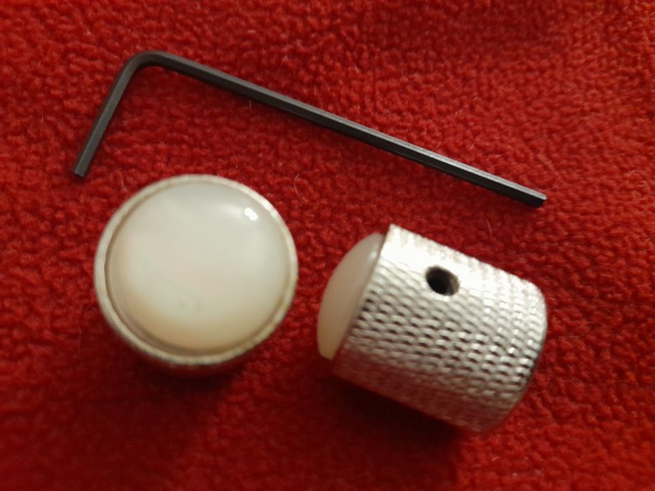 Knobs Telecaster novos com face em madre pérola