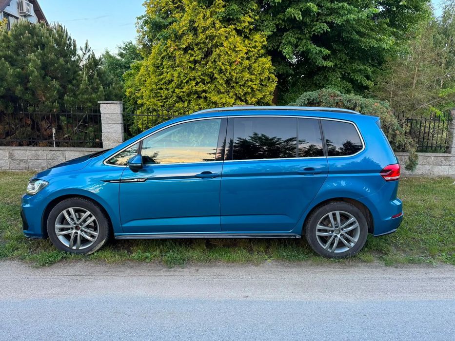 Volkswagen Touran Volkswagen Touran 2017 DSG Highline R-Line 7 os. Hak Dach panoramiczny