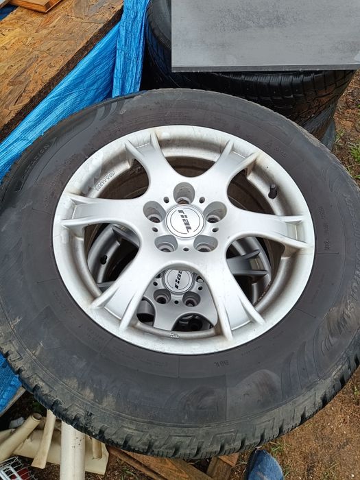 Felgi z oponami aluminiowe 215/70 r16