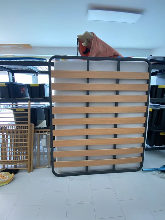 Estrado com pes e rodinhas 150x180