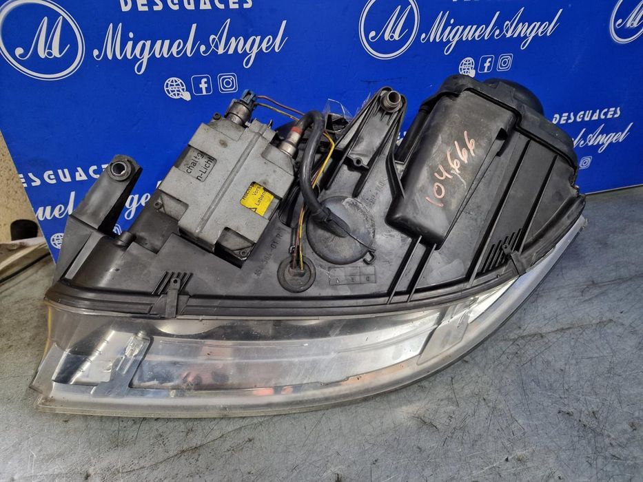 Farol Direito Volkswagen Passat Berlina 3B3