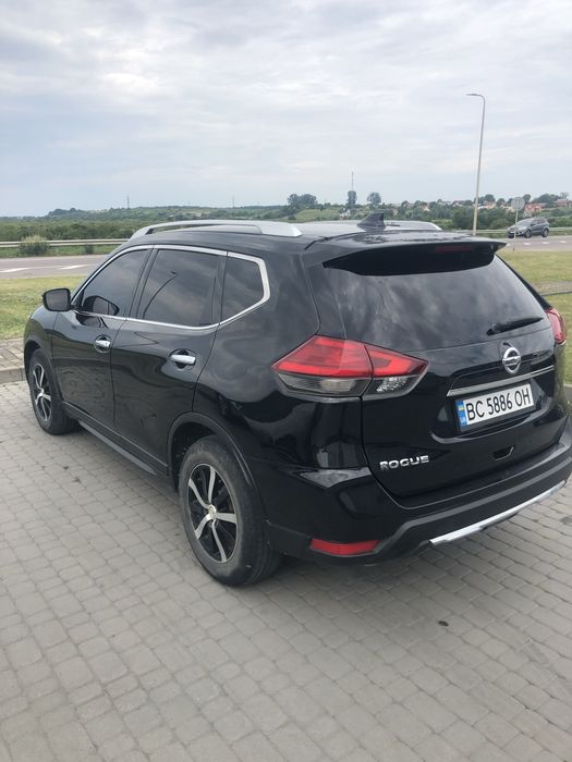 Nissan rogue 2017