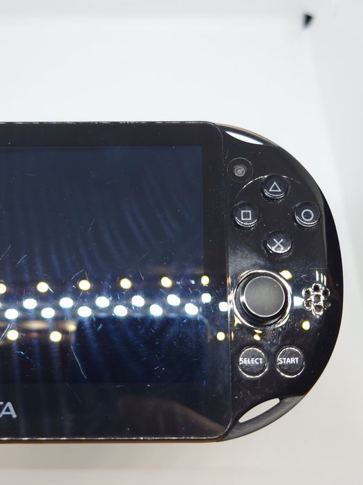 PS Vita Slim 16 gb з іграми + чохол