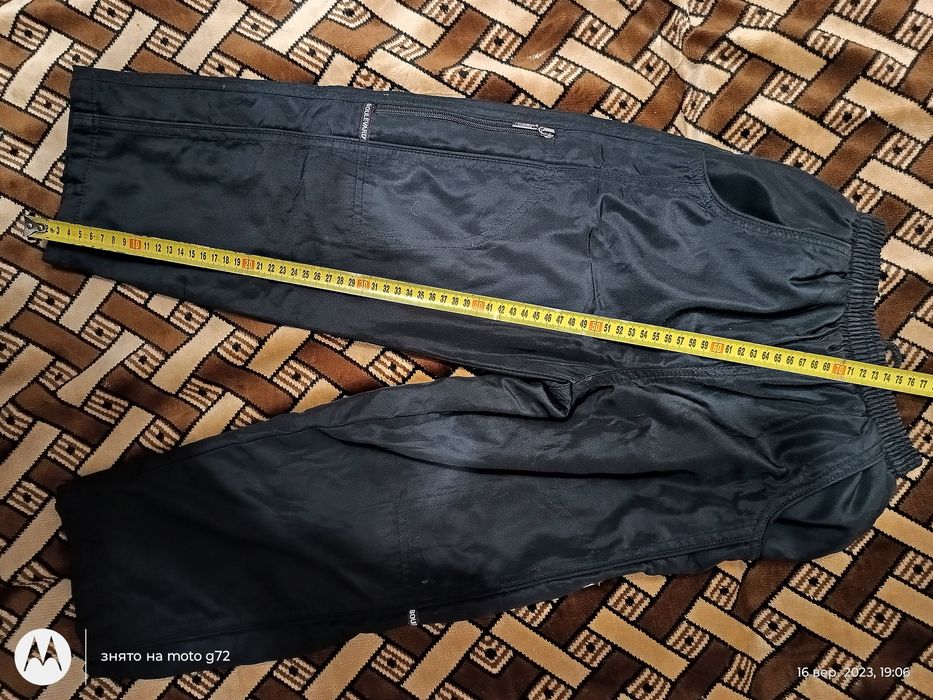 Пара  утепленных штанов на мальчика 5 лет