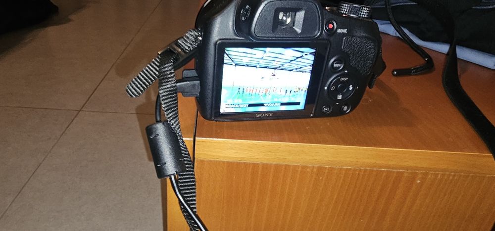 Sony cybershot DSC-H400