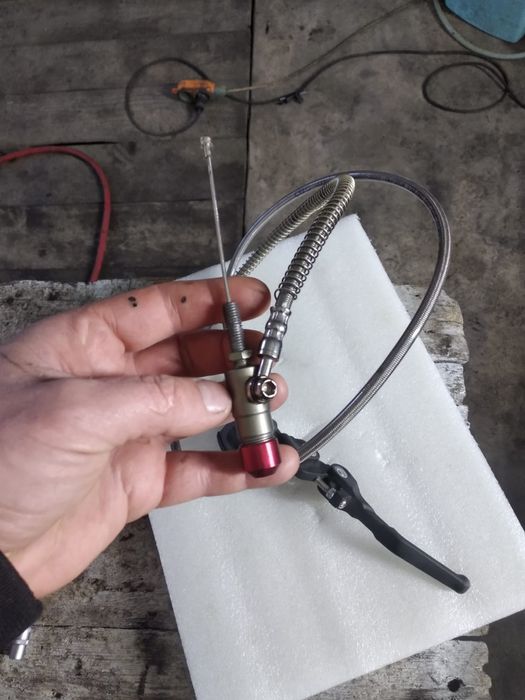 Гідравлічне зчеплення на мото універсальне