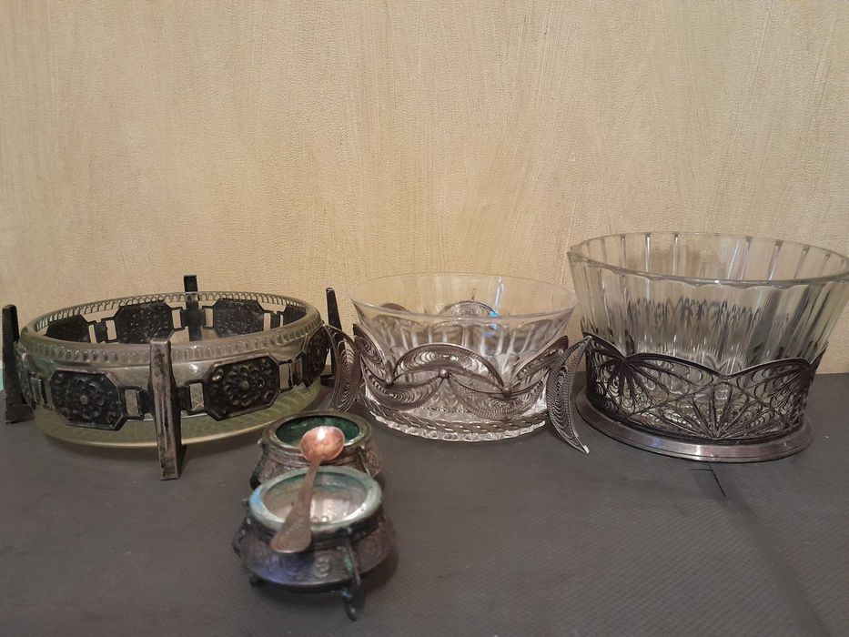 Ваза б/у цветное стекло, хрусталь,сахарница англия 30е.г.чайная пара