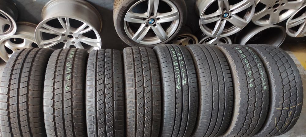 Pneus 235 65 R16 comerciais seminovos