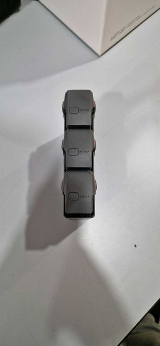 DJI Avata 2 Fly More Combo + FPV Remote Controller 3