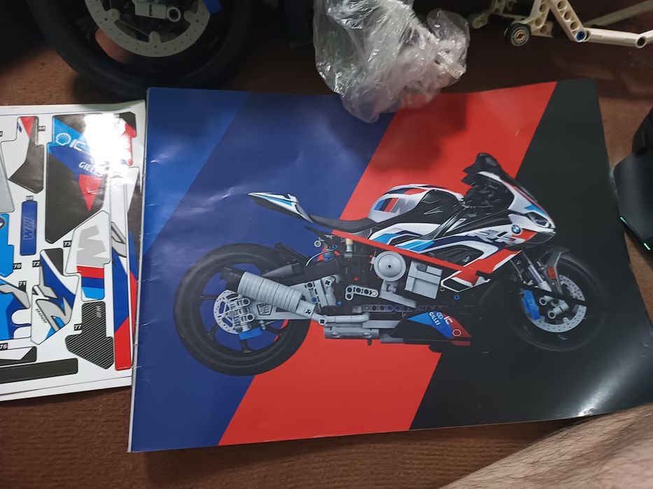 Bmw motor klocki m1000rr 1920 elementow. Zlozone