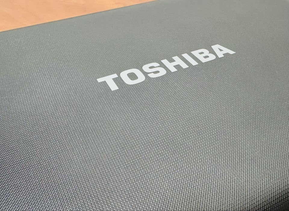 Toshiba Satellite C650-17W, 4GB RAM, HDD 500GB, 15,6” - Office 2010