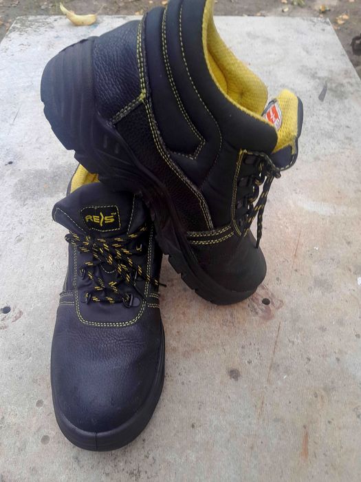 Робочі ботинки 45 р.р б/у