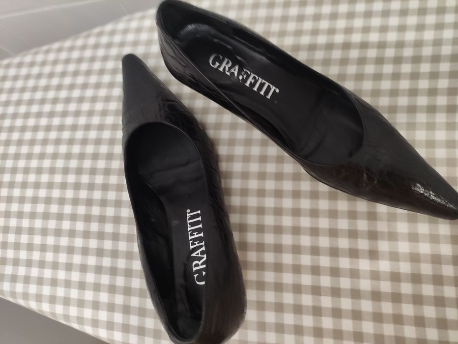 Graffiti Shoes