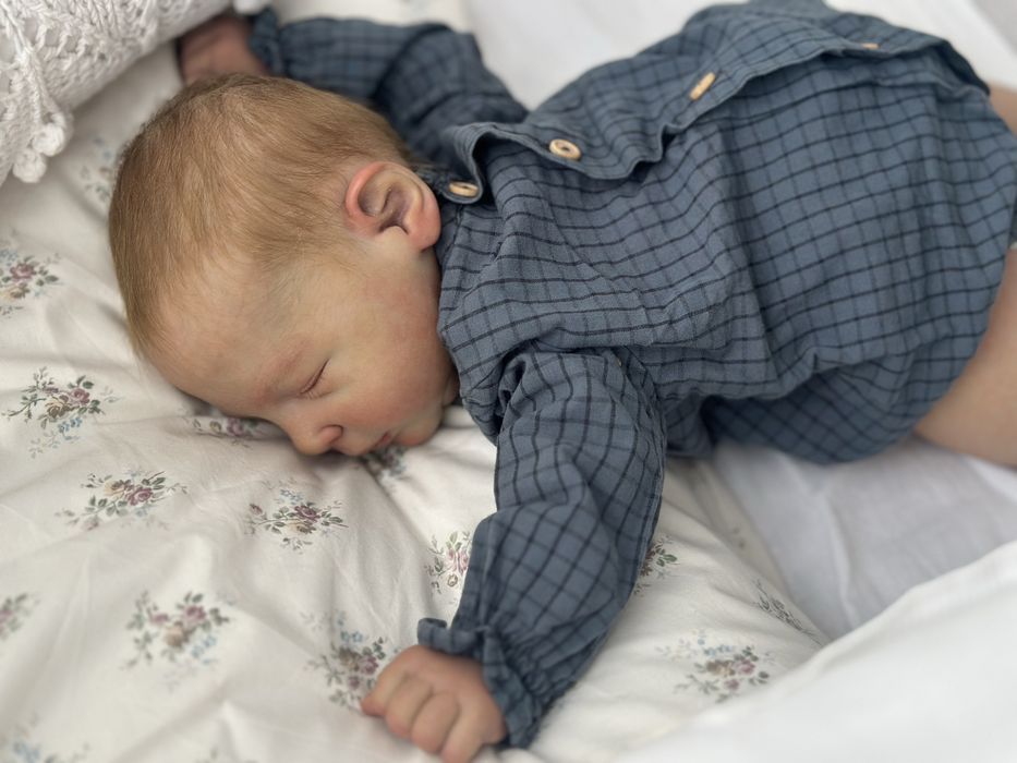 Bebé reborn Elliot