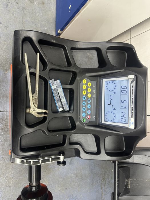 Wyważarka do kół CTXB-101B +  montażownica do opon CTXC-202 zbijak 3T