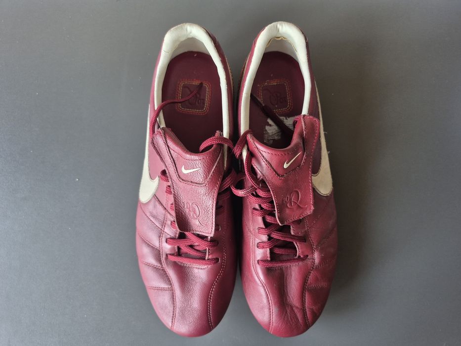 Chuteiras  Nike Tiempo Brasileiro edição Ronaldinho